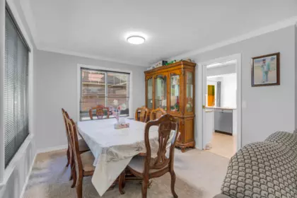 Breakfast Nook Photo of 7335 141a Street, Surrey, BC