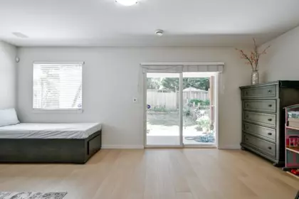 Laundry Room Photo of 56 12677 63 Avenue, Surrey, BC