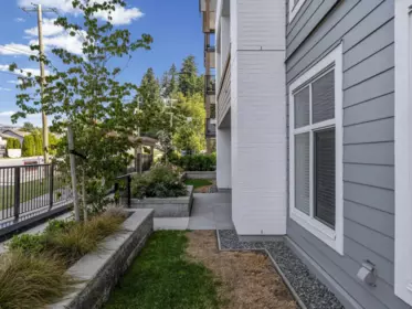 Staircase Photo of 105 33920 Best Avenue, Mission, BC