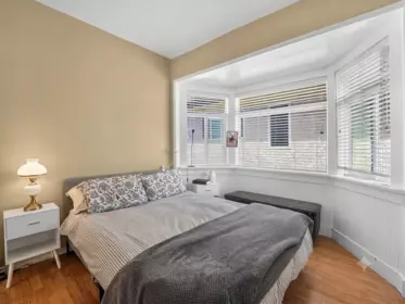 Breakfast Nook Photo of 3807 Victoria Drive, Vancouver, BC