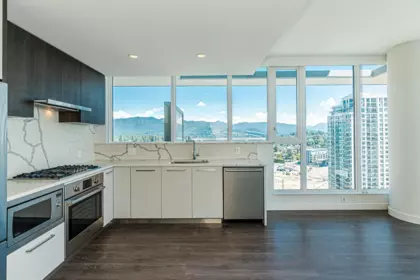1806 567 Clarke Road, Coquitlam, BC, Coquitlam — Apartment/Condo for sale