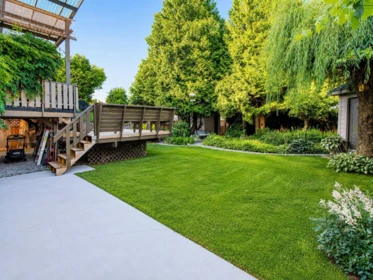 Garden / Landscaping Photo of 6780 School Lane, Chilliwack, BC