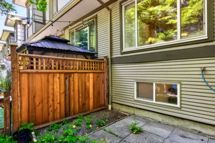 Backyard Photo of 26 18701 66 Avenue, Surrey, BC