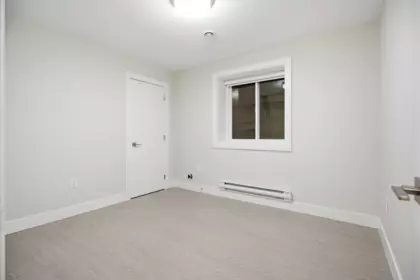 Hallway Photo of 17156 1 Avenue, Surrey, BC