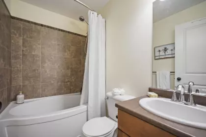Laundry Room Photo of 18 45390 Vedder Mountain Road, Cultus Lake, BC