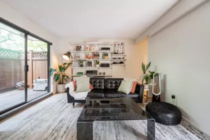 Breakfast Nook Photo of 103 550 E 7th Avenue, Vancouver, BC