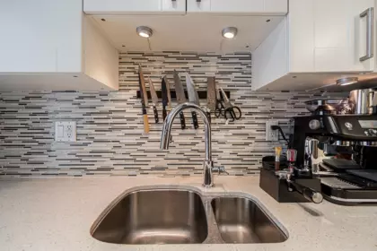 Powder Room Photo of 103 550 E 7th Avenue, Vancouver, BC