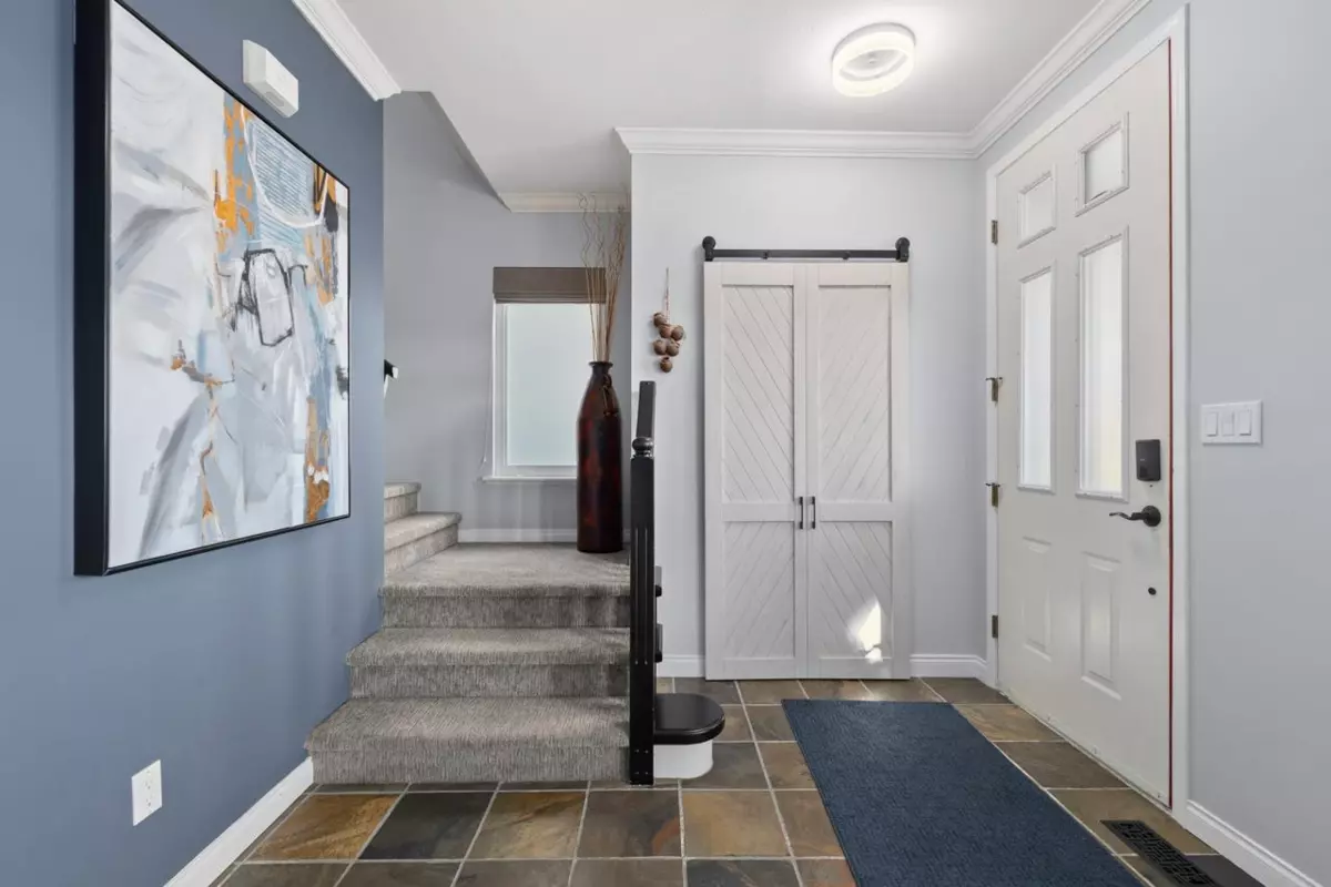 Family Room Photo of 5723 148b Street Street, Surrey, BC
