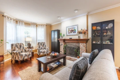 Kitchen Island Photo of 10779 Fraserglen Drive, Surrey, BC