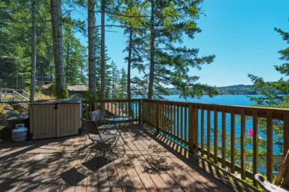 6075 Coracle Drive, Sechelt, BC, Sechelt — Single Family Residence for sale
