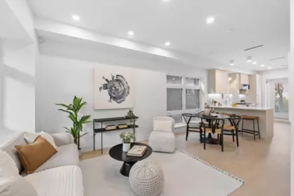 202 2135 E Pender Street, Vancouver, BC, Vancouver — Townhouse for sale
