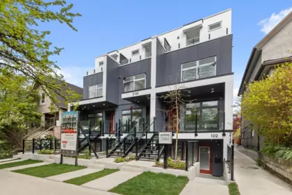 202 2135 E Pender Street, Vancouver, BC, Vancouver — Townhouse for sale