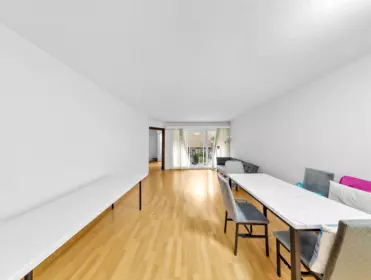 206 9857 Manchester Drive, Burnaby, BC, Burnaby — Apartment/Condo for sale