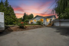4725 Simmons Road, Yarrow, BC