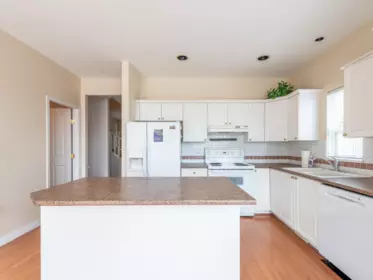 Primary Bedroom Photo of 1155 Vidal Street, White Rock, BC