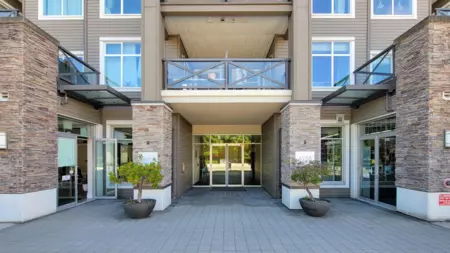 461 6758 188 Street, Surrey, BC, Surrey — Apartment/Condo for sale