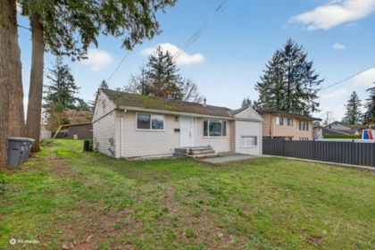14032 Grosvenor Road, Surrey, BC, Surrey — Single Family Residence for sale