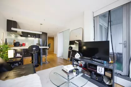 Kitchen Photo of 1611 777 Richards Street, Vancouver, BC