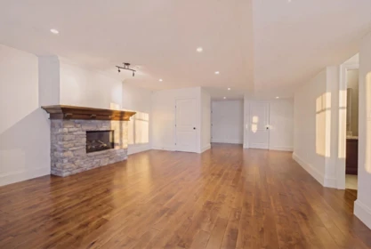 Kitchen Island Photo of 13536 14 Avenue, Surrey, BC