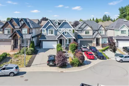 19675 70a Avenue, Langley, BC, Langley — Single Family Residence for sale