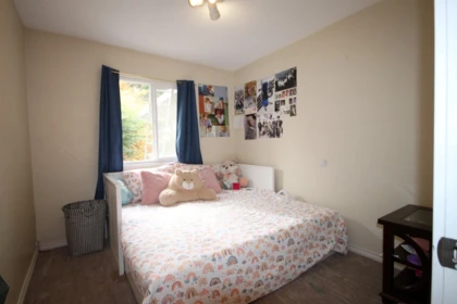 Primary Bedroom Photo of 18222 58b Avenue, Surrey, BC