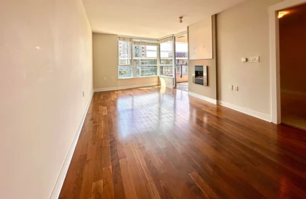 503 160 W 3rd Street, North Vancouver, BC, North Vancouver — Apartment/Condo for sale