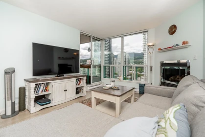 1705 1148 Heffley Crescent, Coquitlam, BC, Coquitlam — Apartment/Condo for sale
