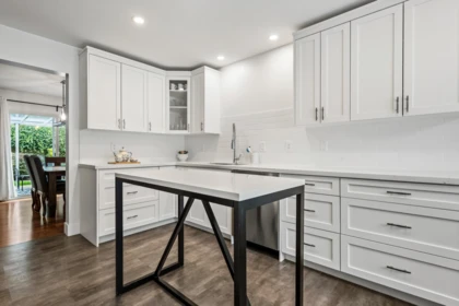 Kitchen Island Photo of 9 2803 Marble Hill Drive, Abbotsford, BC