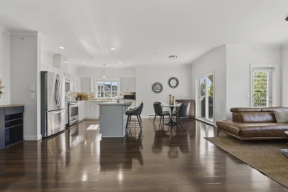 Kitchen Island Photo of 401 20281 53a Avenue, Langley, BC