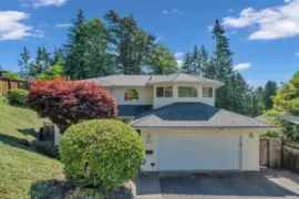 3898 Fromme Road, North Vancouver, BC