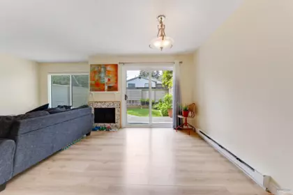 Breakfast Nook Photo of 5 6712 Baker Road, Delta, BC