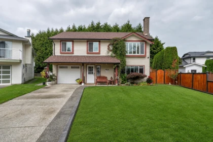 9247 214 Street, Langley, BC, Langley — Single Family Residence for sale