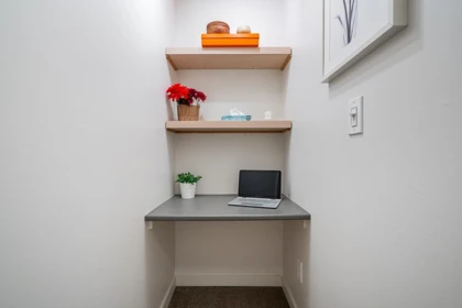Hallway Photo of 506 9857 Manchester Drive, Burnaby, BC