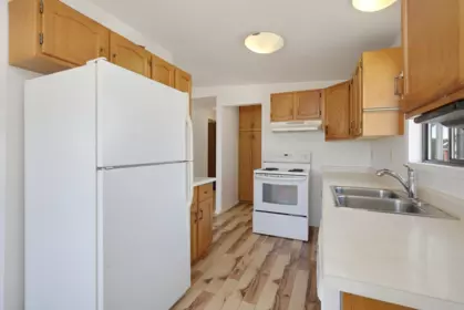 Dining Area Photo of 190 27111 Avenue, Langley, BC