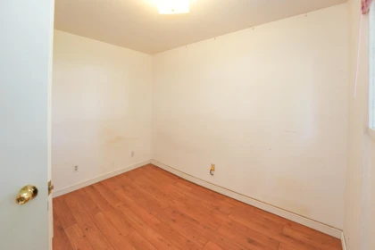 Guest Bathroom Photo of 15309 95a Avenue, Surrey, BC