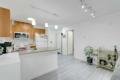 Kitchen Photo of 419 12083 92a Avenue, Surrey, BC