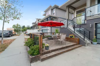45582 Meadowbrook Drive, Chilliwack, BC, Chilliwack — Single Family Residence for sale