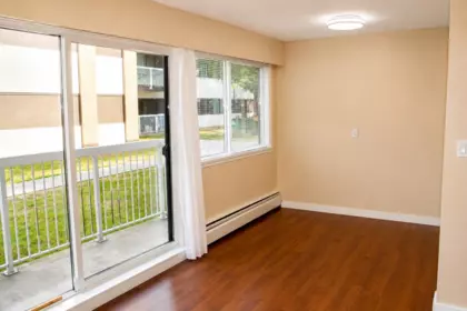 103 8060 Ryan Road, Richmond, BC, Richmond — Apartment/Condo for sale