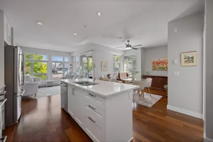 Kitchen Island Photo of 312 1166 54a Street, Delta, BC
