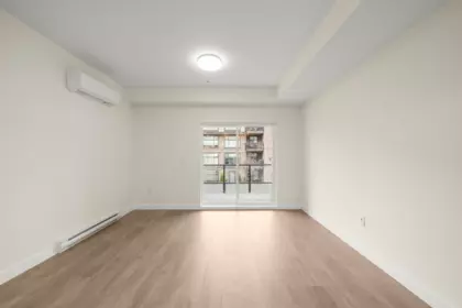 Breakfast Nook Photo of 211 15353 17 Avenue, Surrey, BC
