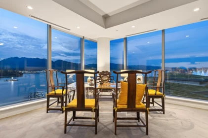 Breakfast Nook Photo of 1102 277 Thurlow Street, Vancouver, BC