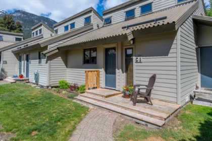 C1 6900 Crabapple Drive, Whistler, BC, Whistler — Townhouse for sale