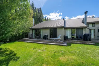 C1 6900 Crabapple Drive, Whistler, BC, Whistler — Townhouse for sale