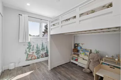 Mudroom Photo of 5668 Dove Place, Delta, BC