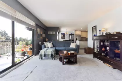 205 330 W 2nd Street, North Vancouver, BC, North Vancouver — Apartment/Condo for sale