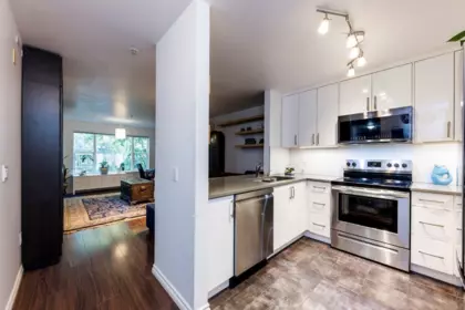 Breakfast Nook Photo of 104 5281 Oakmount Crescent, Burnaby, BC
