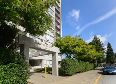 Exterior Rear Photo of 702 14881 103a Avenue, Surrey, BC