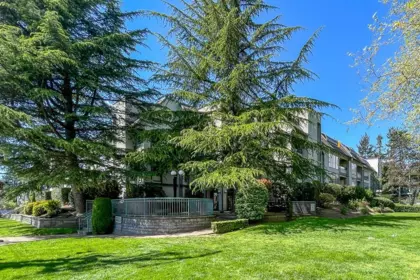 107 2925 Glen Drive, Coquitlam, BC, Coquitlam — Apartment/Condo for sale