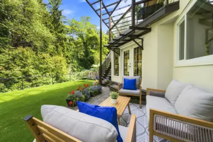 Backyard Photo of 2360 Mackay Avenue, North Vancouver, BC