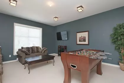 Entry Foyer Photo of 68 17097 64 Avenue, Surrey, BC